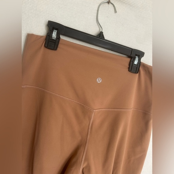 Lululemon double lined aligns - Picture 3 of 4
